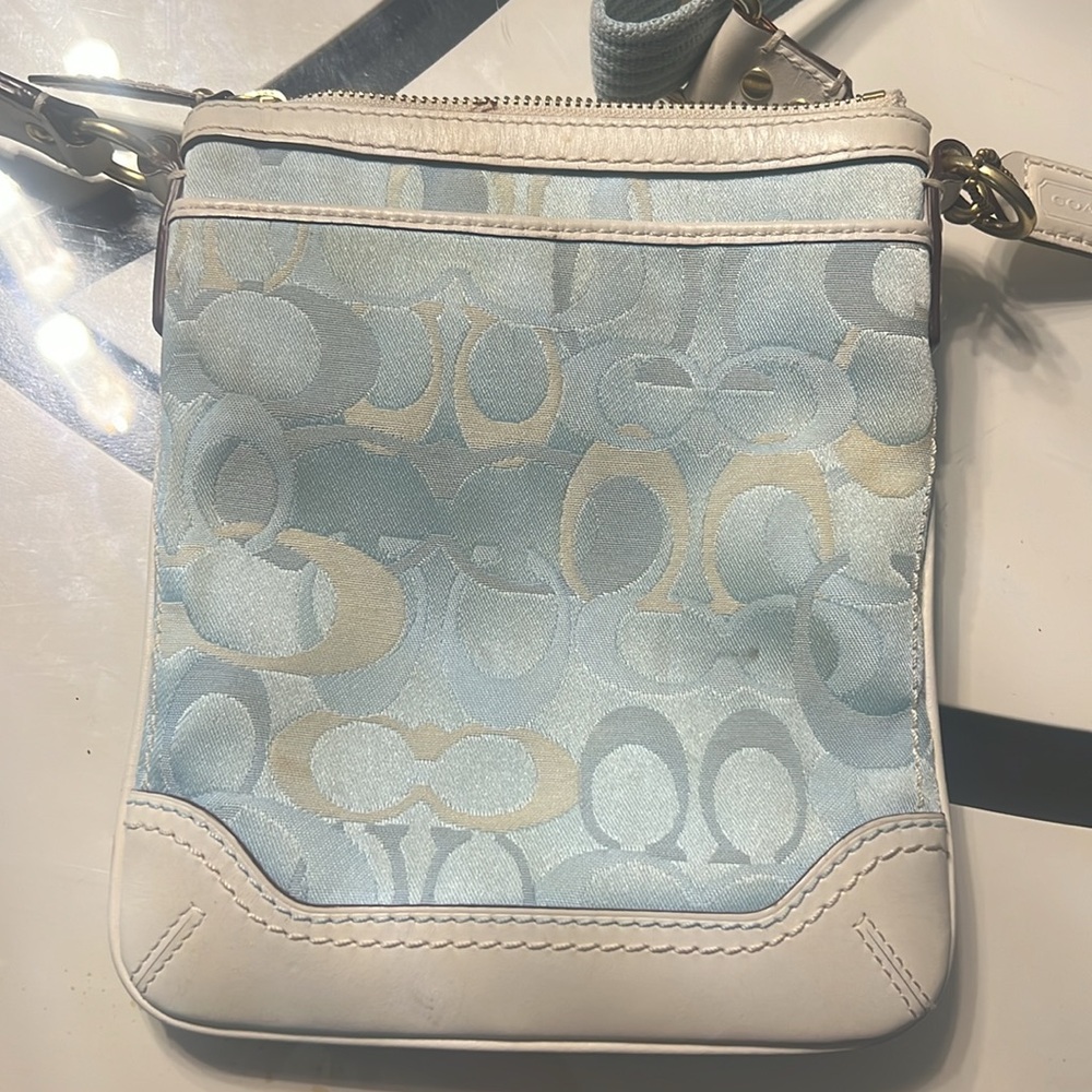 Coach Crossbody Bag - Picture 2 of 9